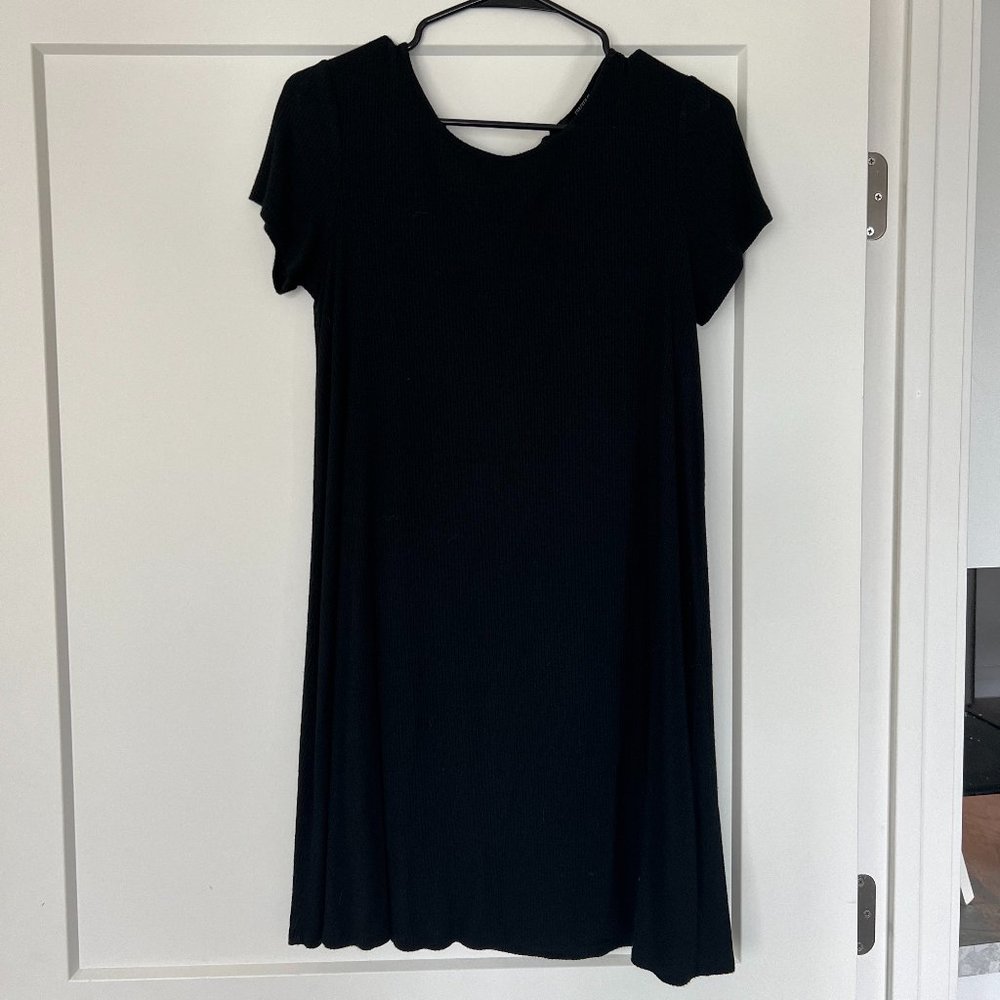 Black T-Shirt Dress Lace Up Back Casual Size Medium